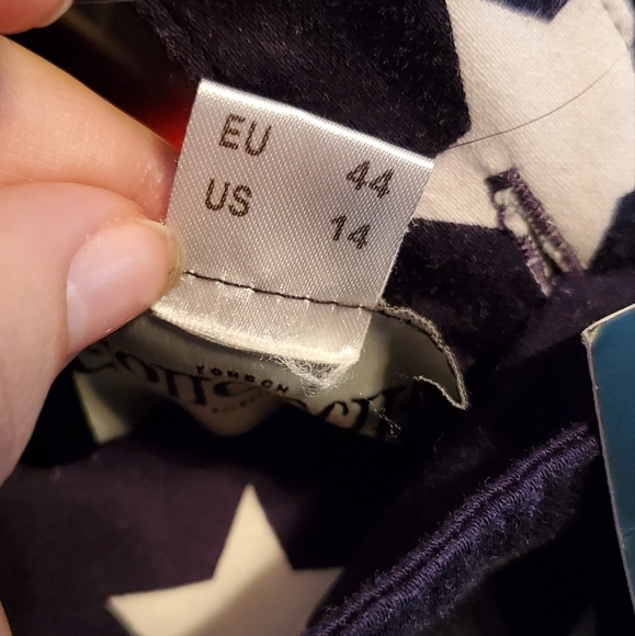 Collectif Alexa Stars Swing Skirt in 2X - Picture 11 of 12